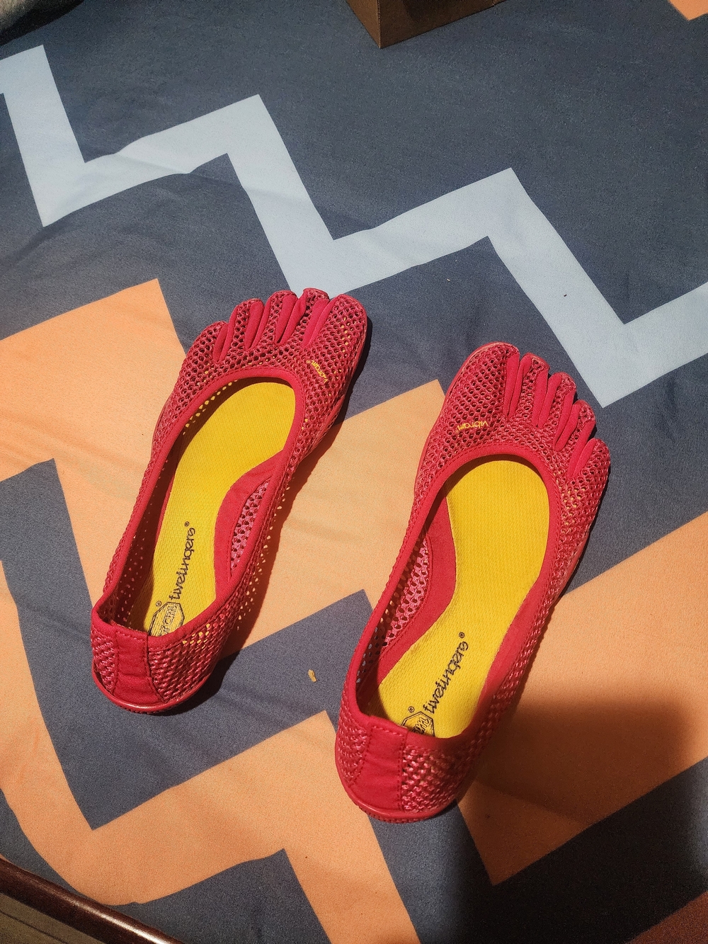 Vibram Ladies Pink Mesh FiveFingers with Yellow Insole